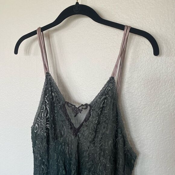 Lace slip - Picture 3 of 3